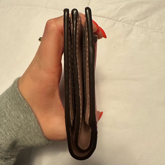 Kate Spade Magnolia Street Braylon wallet - Picture 3 of 10